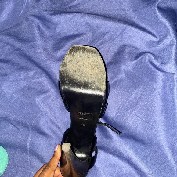 Sandals - Picture 3 of 3